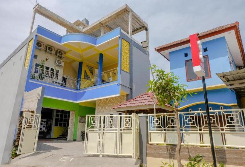 בית מלון כפרי Alif Family Residence By Oyo Rooms