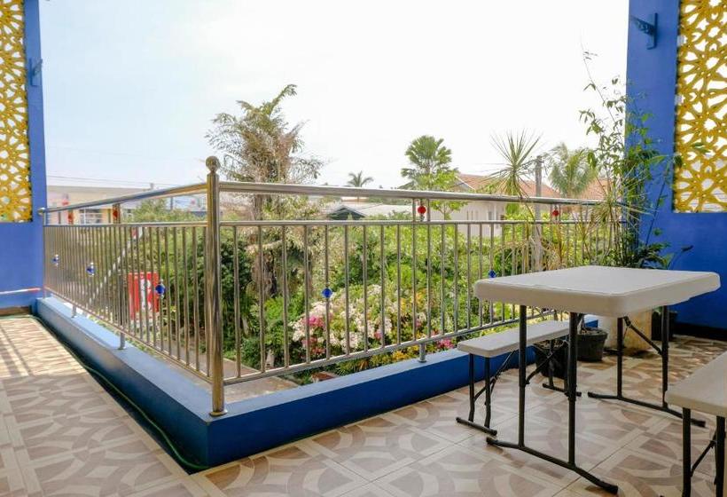 בית מלון כפרי Alif Family Residence By Oyo Rooms