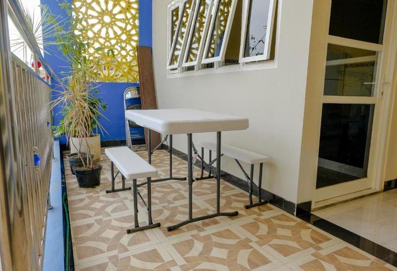 בית מלון כפרי Alif Family Residence By Oyo Rooms