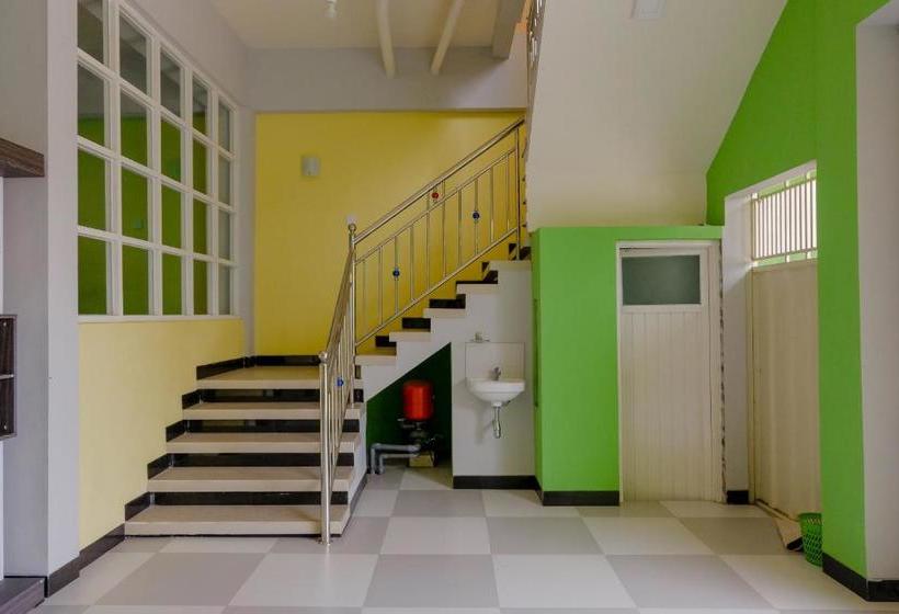 בית מלון כפרי Alif Family Residence By Oyo Rooms