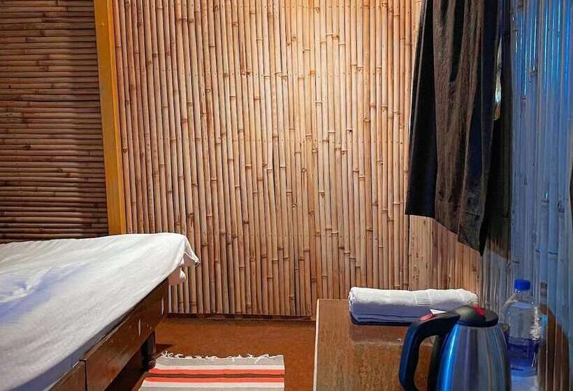 Hotel Bsr Farms Resort