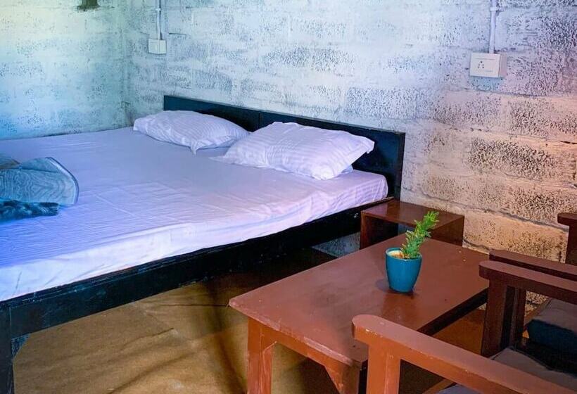 Hotel Bsr Farms Resort