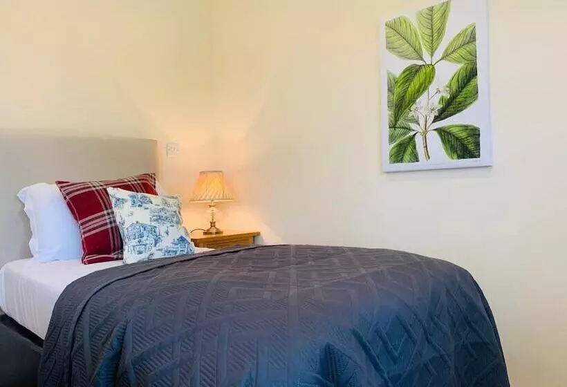 هتل George & Dragon Country House