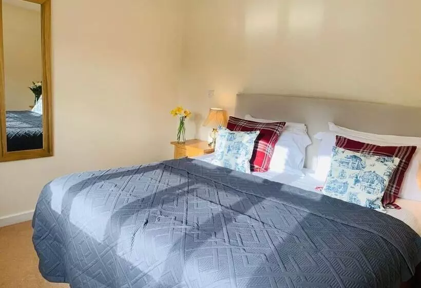 هتل George & Dragon Country House