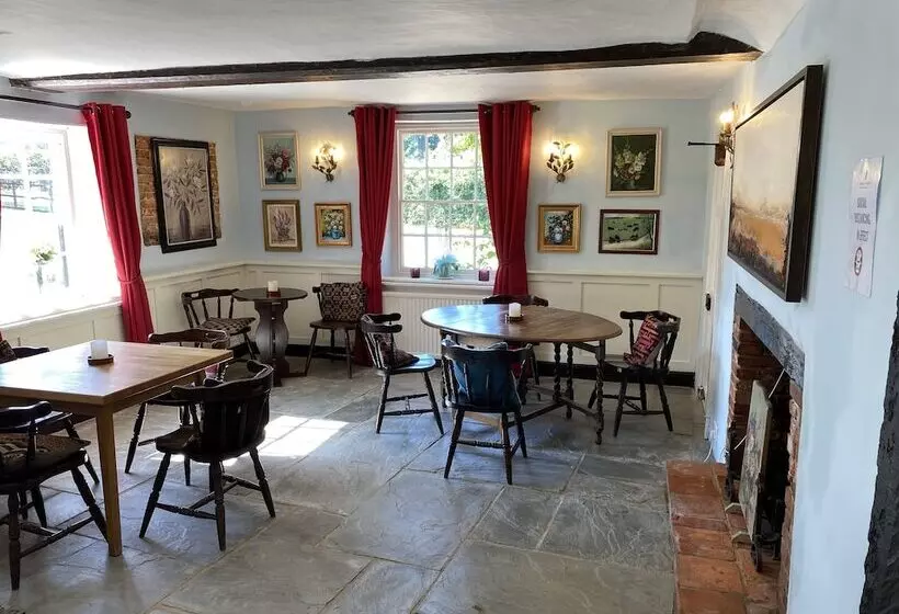 ホテル George & Dragon Country House