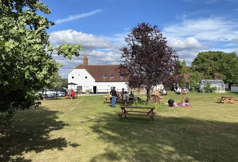 ホテル George & Dragon Country House