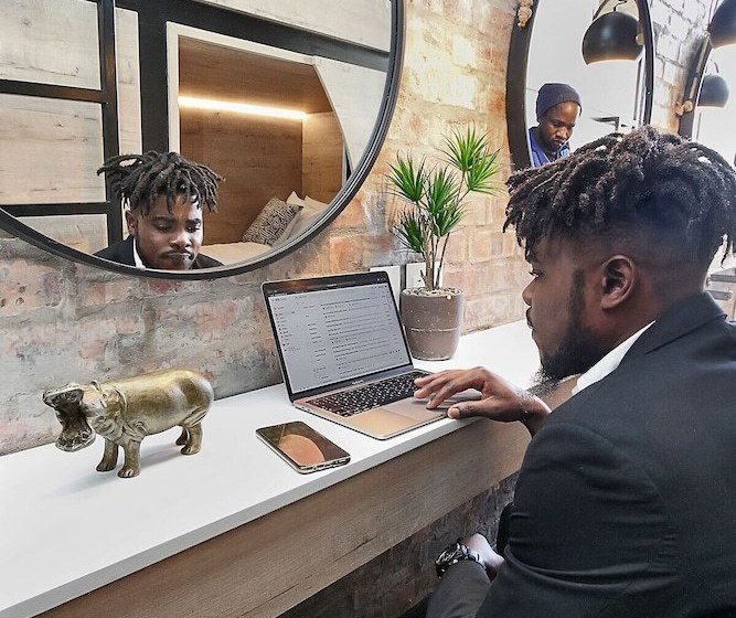 فندق Hippo Pod Hostel  Adults Only