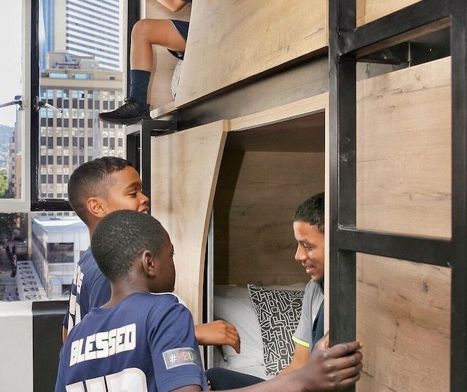 فندق Hippo Pod Hostel  Adults Only