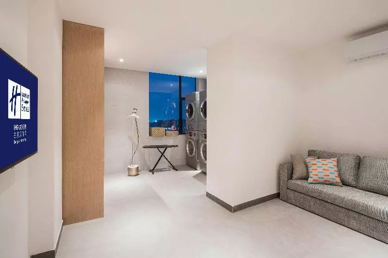 ホテル Holiday Inn Express Dongguan Marina Bay By Ihg