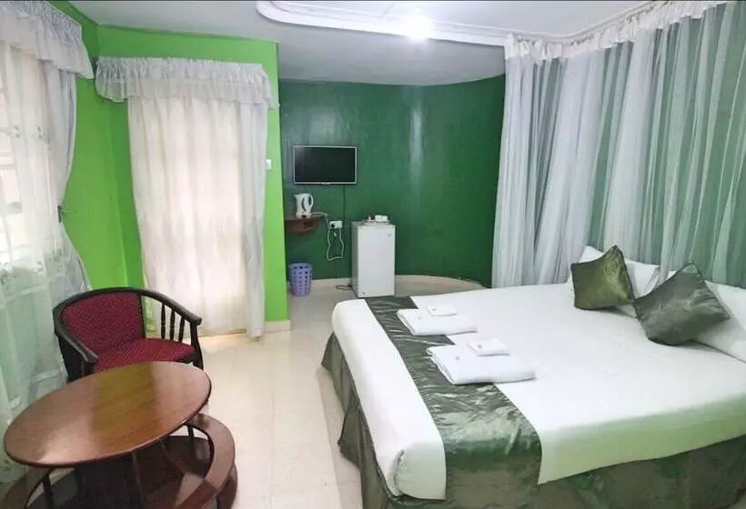 هتل Milele Resort Nakuru