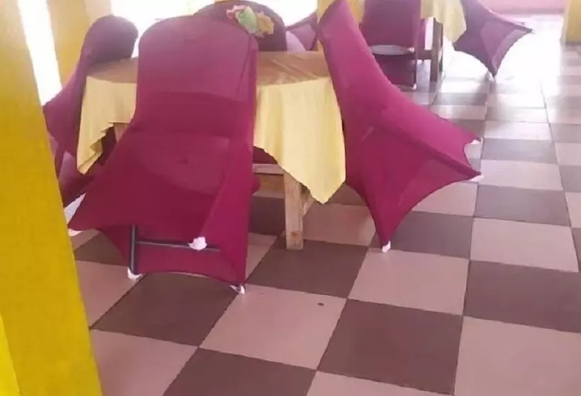 ホテル Queens