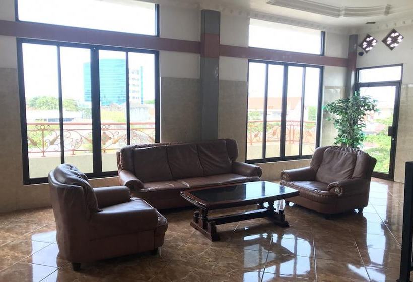 בית מלון כפרי Sera Indah By Oyo Rooms