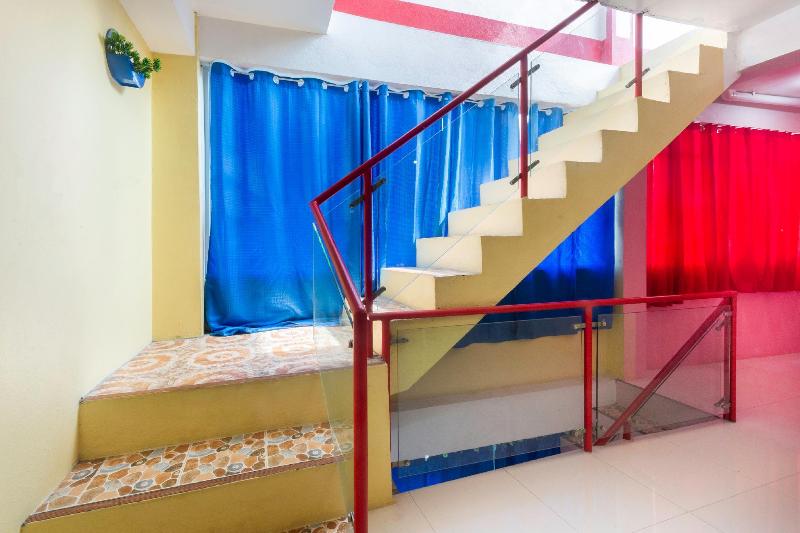 호텔 Sunrise 888 By Oyo Rooms