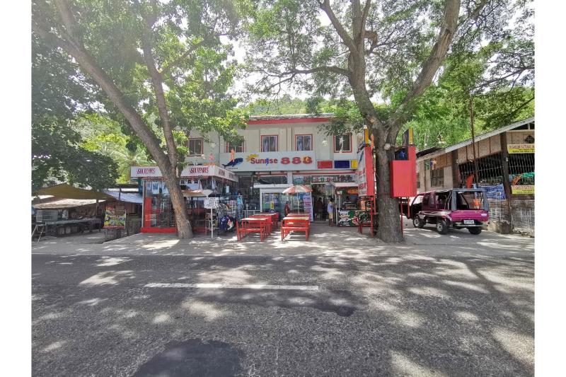 호텔 Sunrise 888 By Oyo Rooms