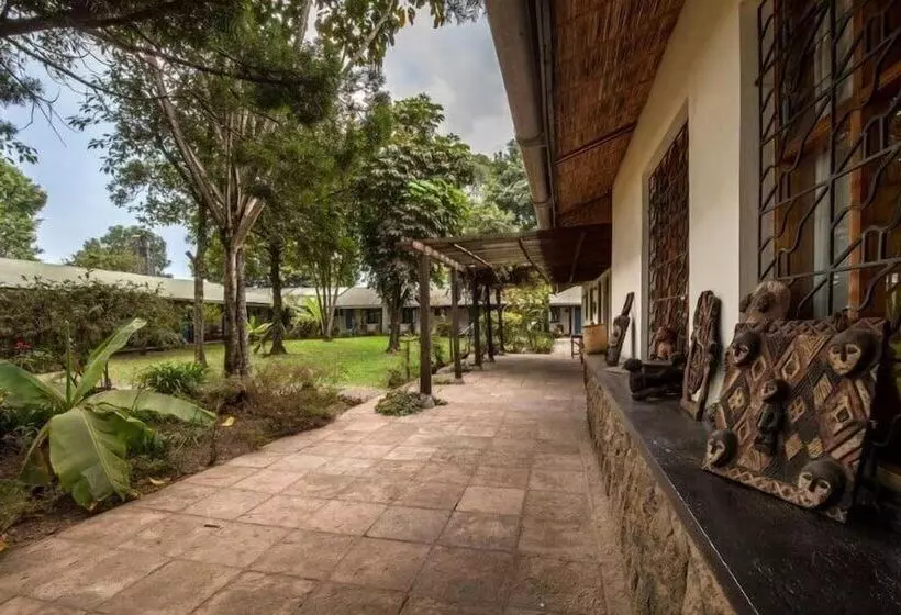 هتل Travellers Rest