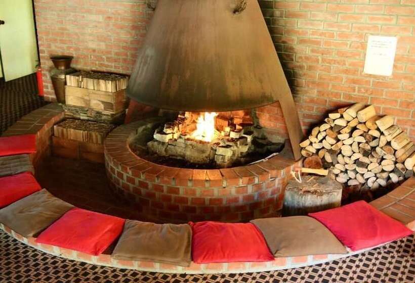 بنسيون Lodge Canada