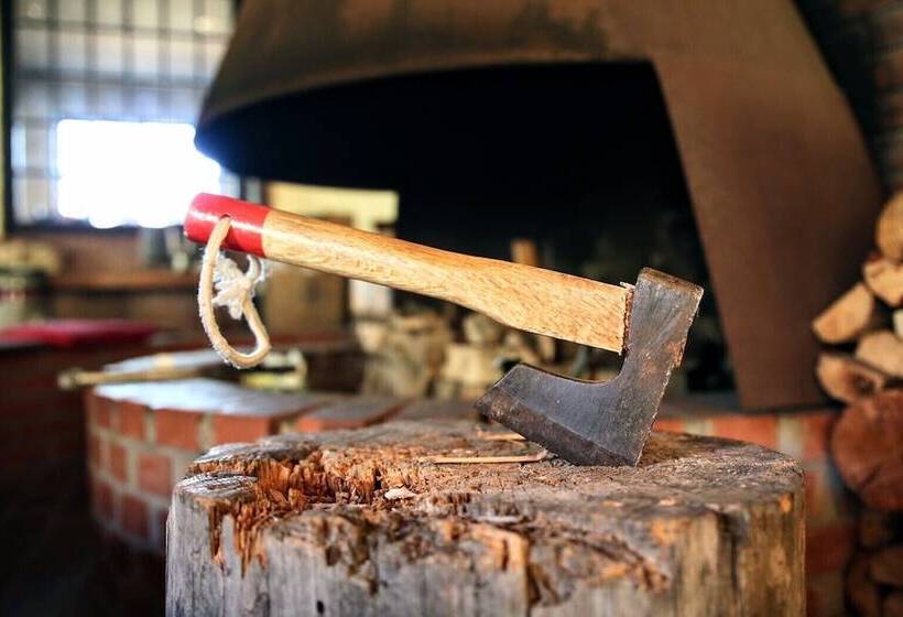 بنسيون Lodge Canada