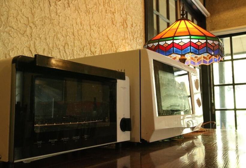 بنسيون Lodge Canada