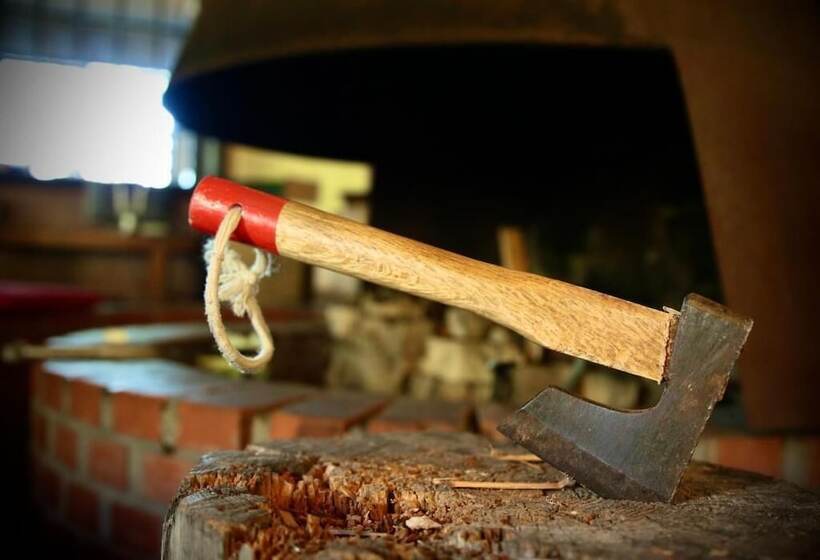 بنسيون Lodge Canada