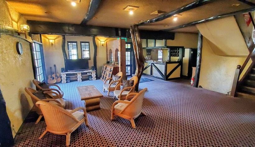 بنسيون Lodge Canada