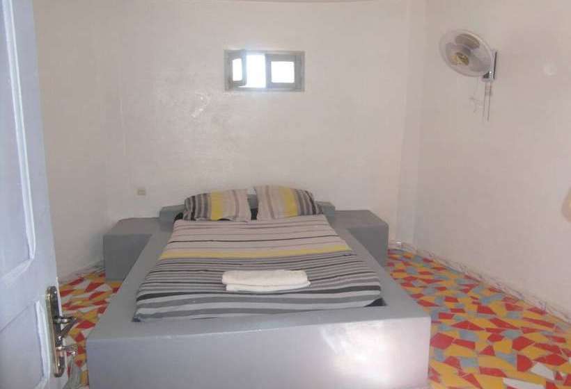 Pension (Hôtel basse catégorie) Manon Des Sources