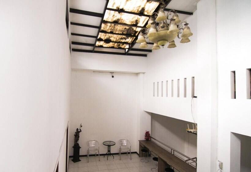 بنسيون Mp Hotel Purwakarta