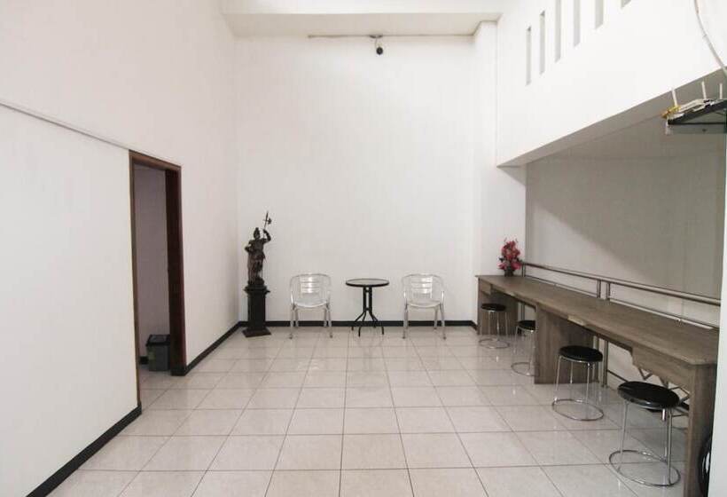 بنسيون Mp Hotel Purwakarta