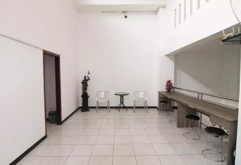 پانسیون Mp Hotel Purwakarta