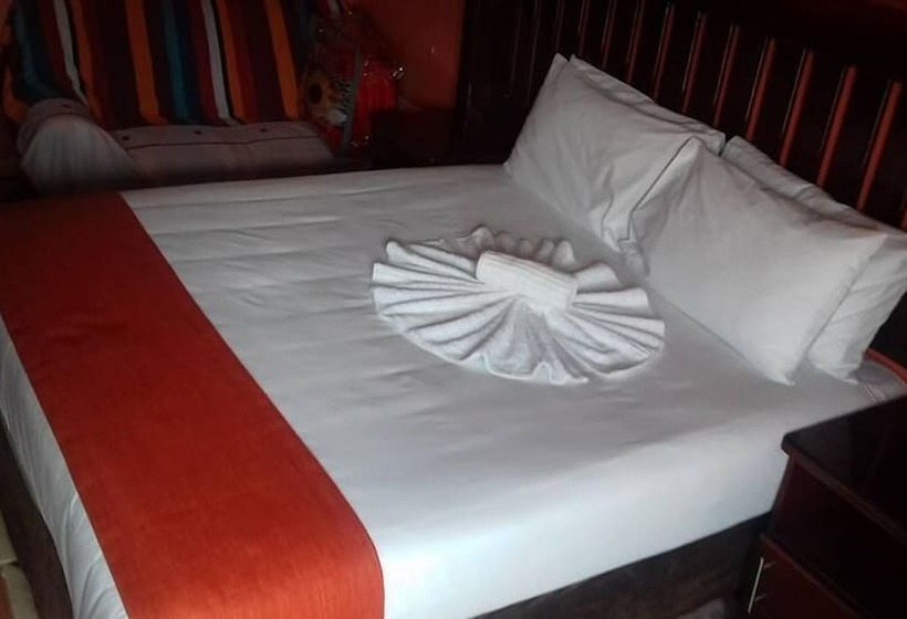 پانسیون Sweetberries Bed & Breakfast