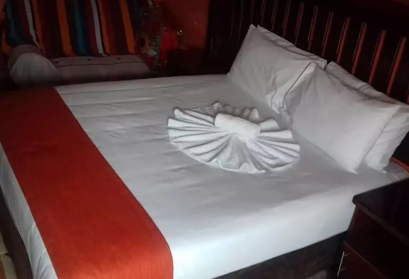 پانسیون Sweetberries Bed & Breakfast