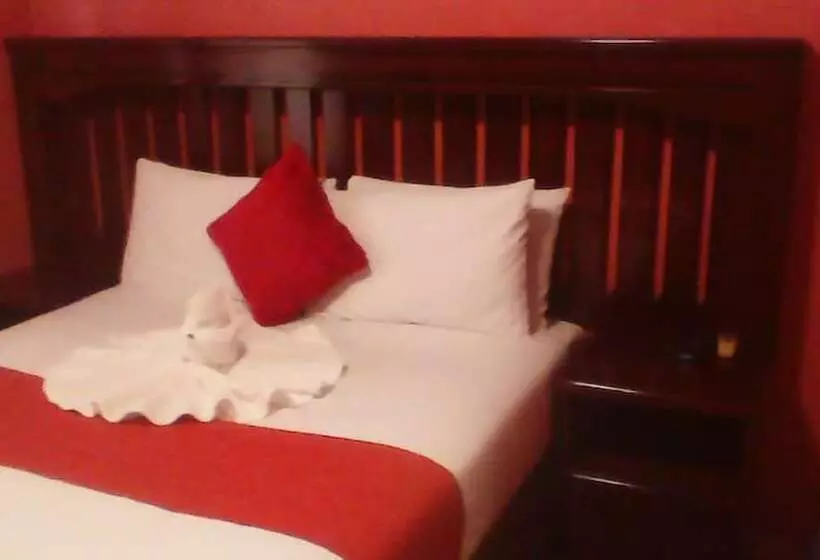 پانسیون Sweetberries Bed & Breakfast