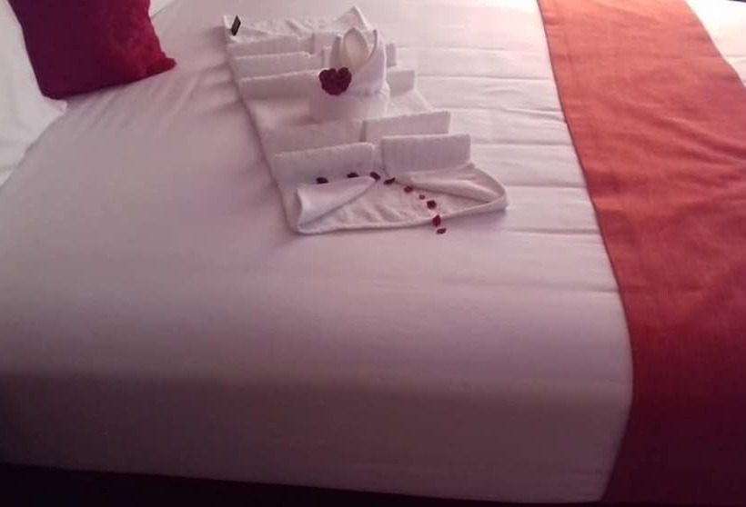 پانسیون Sweetberries Bed & Breakfast