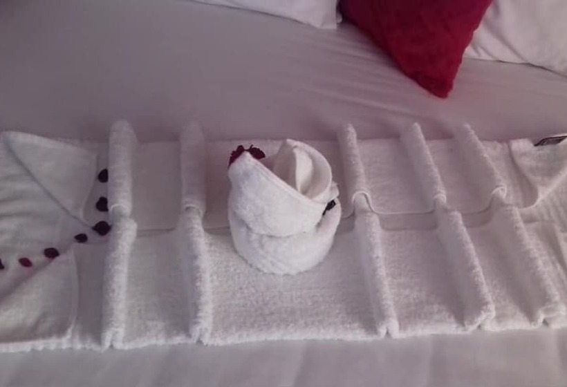 پانسیون Sweetberries Bed & Breakfast