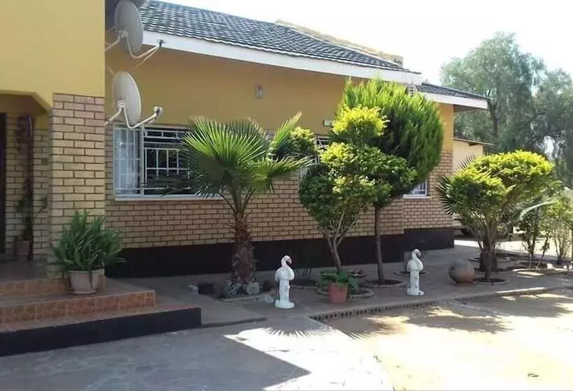 پانسیون Sweetberries Bed & Breakfast