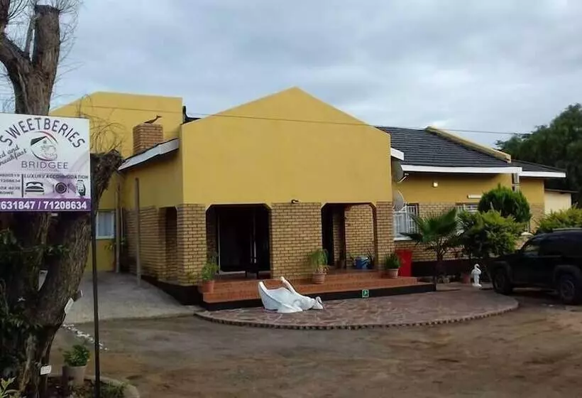 پانسیون Sweetberries Bed & Breakfast