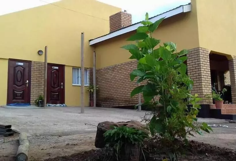 پانسیون Sweetberries Bed & Breakfast