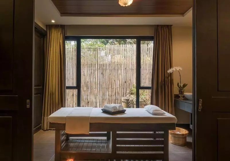 ホテル Hillcreek Gardens Tagaytay