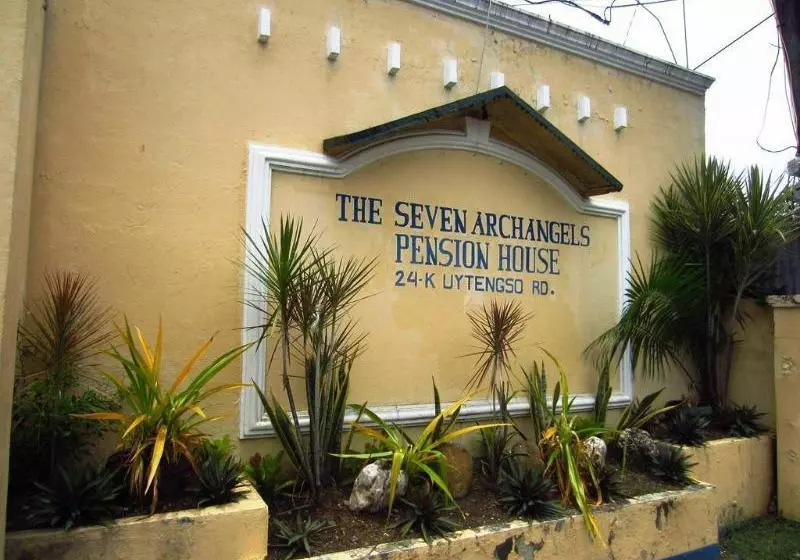 Hotelli The Seven Archangels Pension House