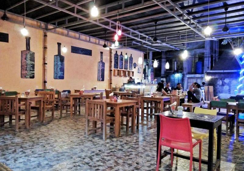 호텔 Intan Inn  And Resto Gili Trawangan