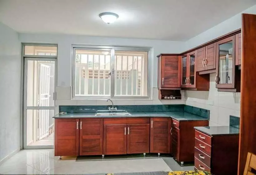 Pearl Cottages Kiwatule