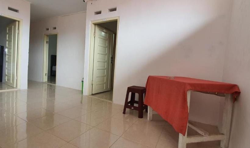 فندق صغير Fatima Guest House Syariah