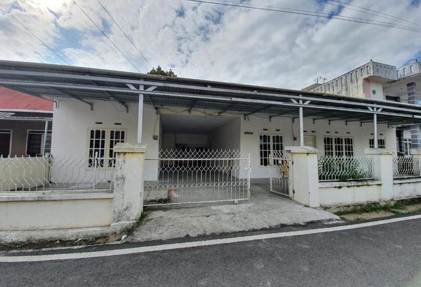 فندق صغير Fatima Guest House Syariah