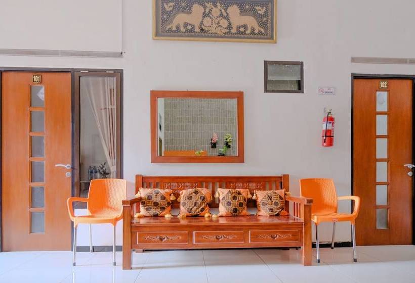 Hotel Griya Putri Syariah By Oyo Rooms