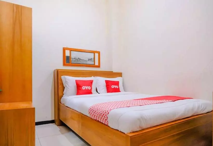 ホテル Griya Putri Syariah By Oyo Rooms