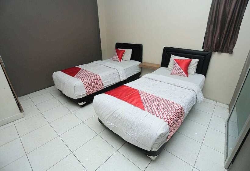 فندق Royal Borneo Guesthouse By Oyo Rooms