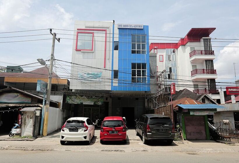 فندق Royal Borneo Guesthouse By Oyo Rooms