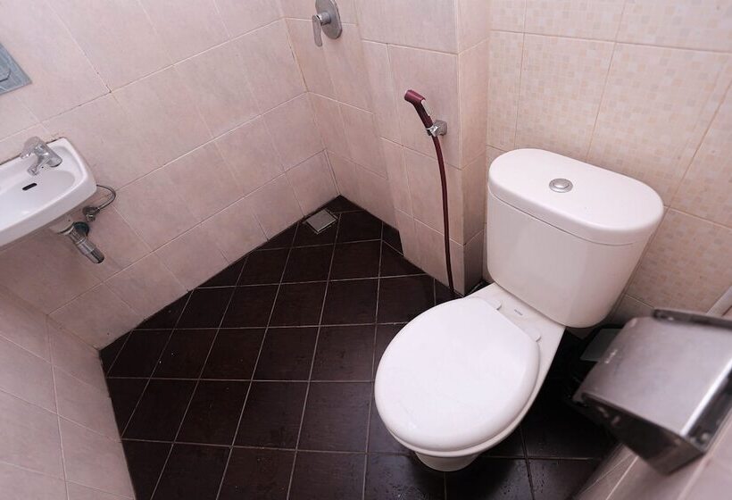 فندق Royal Borneo Guesthouse By Oyo Rooms