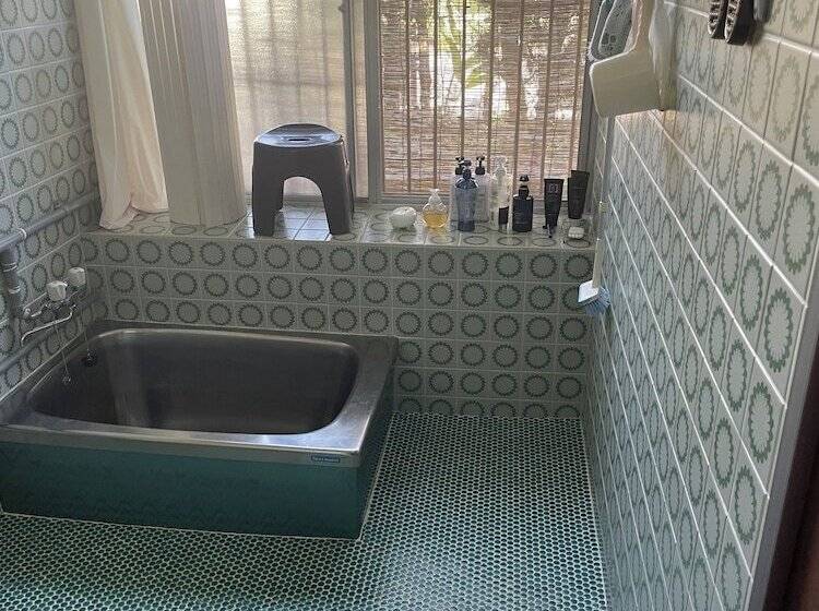 بنسيون Kami House