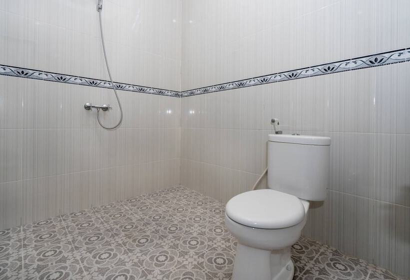 مسافرخانه Nusa Sentana Lembongan Bali