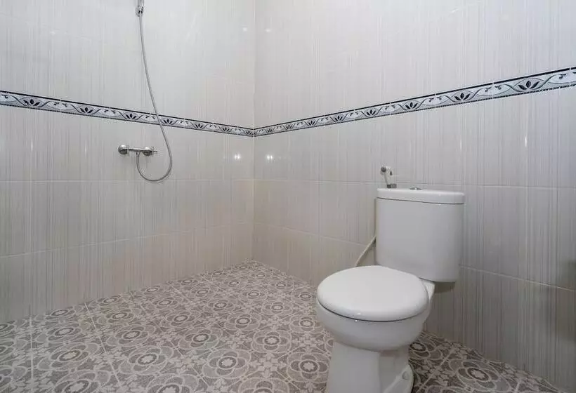 簡易ホテル Nusa Sentana Lembongan Bali